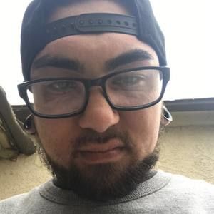 Meet your Posher, Raymon